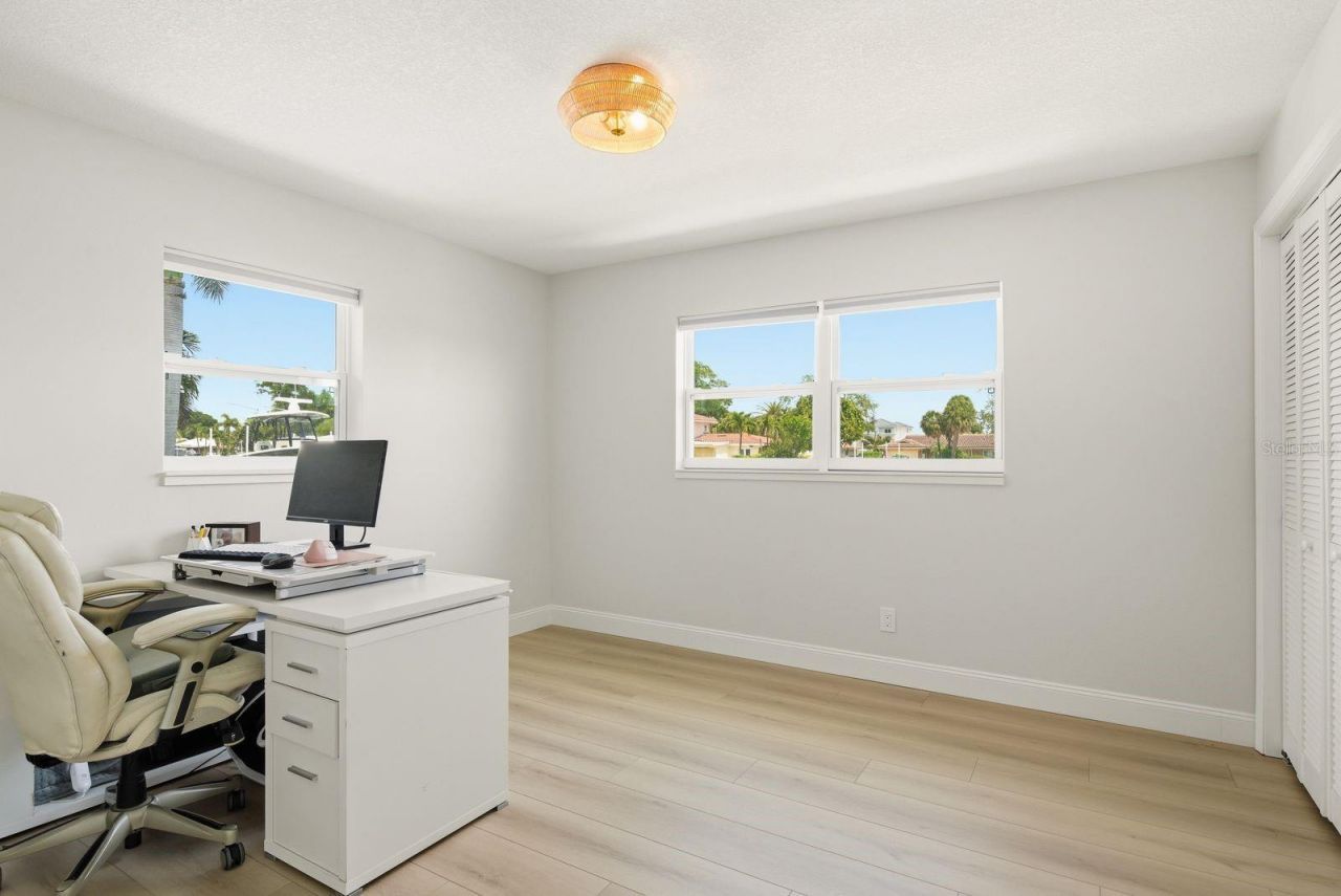 2000 Kansas Avenue Ne, Saint Petersburg, FL 33703 Photo