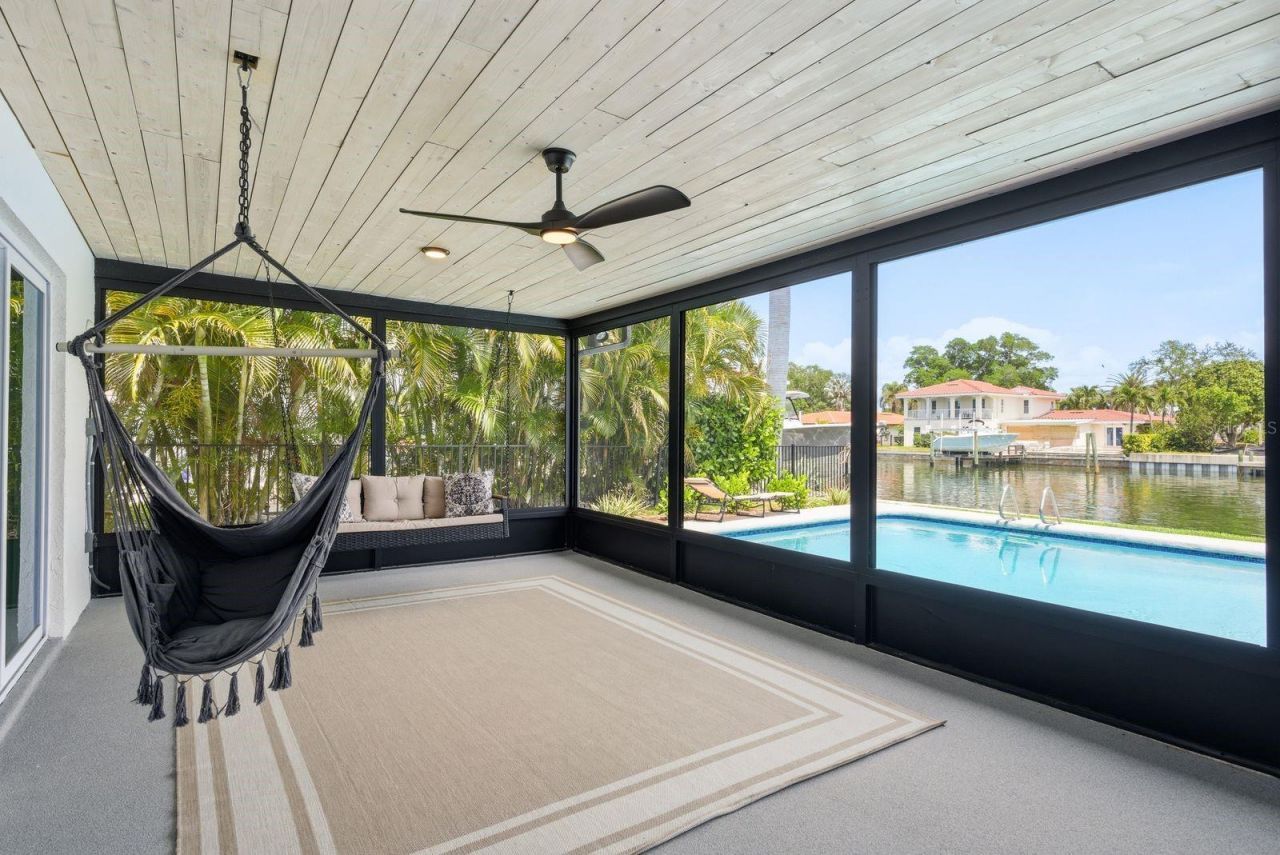 2000 Kansas Avenue Ne, Saint Petersburg, FL 33703 Photo