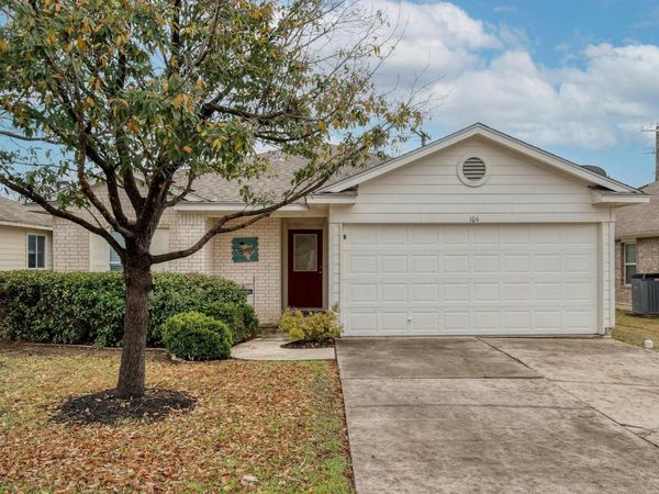 104 Pinnacle DR, Georgetown, TX 78626