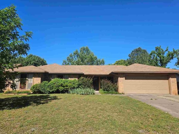1512 S Berkhire, Stillwater, OK 00000