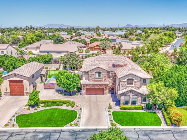 2468 E Amber Court, Gilbert, AZ 85296