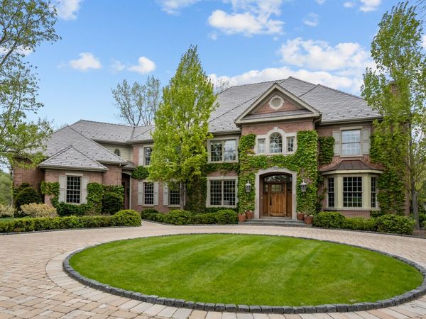 1230 Conway Road , Lake Forest, IL 60045