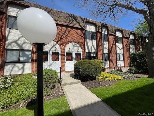 757 Chestnut Street , Unit 1st Fl, Cedarhurst, NY 11516