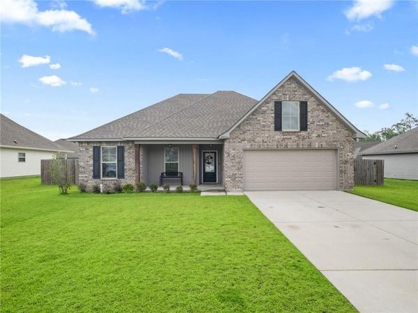 39506 N POND Trail , Ponchatoula, LA 70454