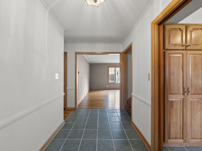 1470 London Drive , Columbus, OH 43221 Photo 3