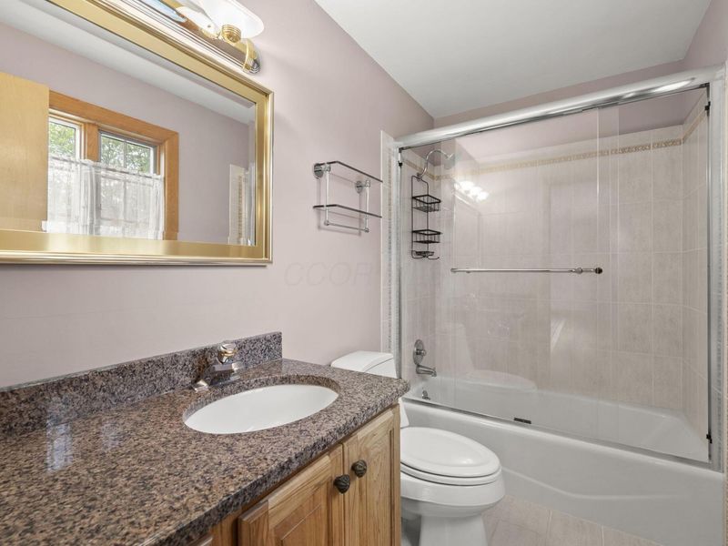 1470 London Drive , Columbus, OH 43221 Photo 31