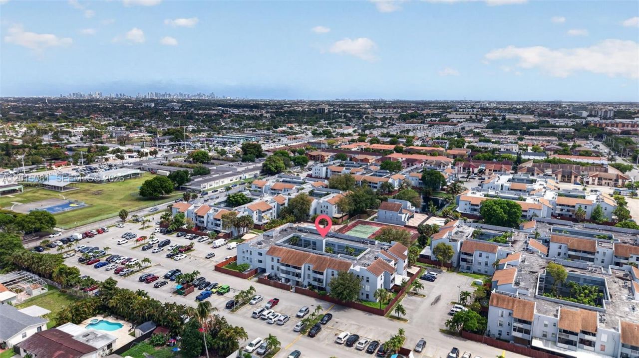 1755 W 60th St, Unit D301, Hialeah, FL 33012 Photo
