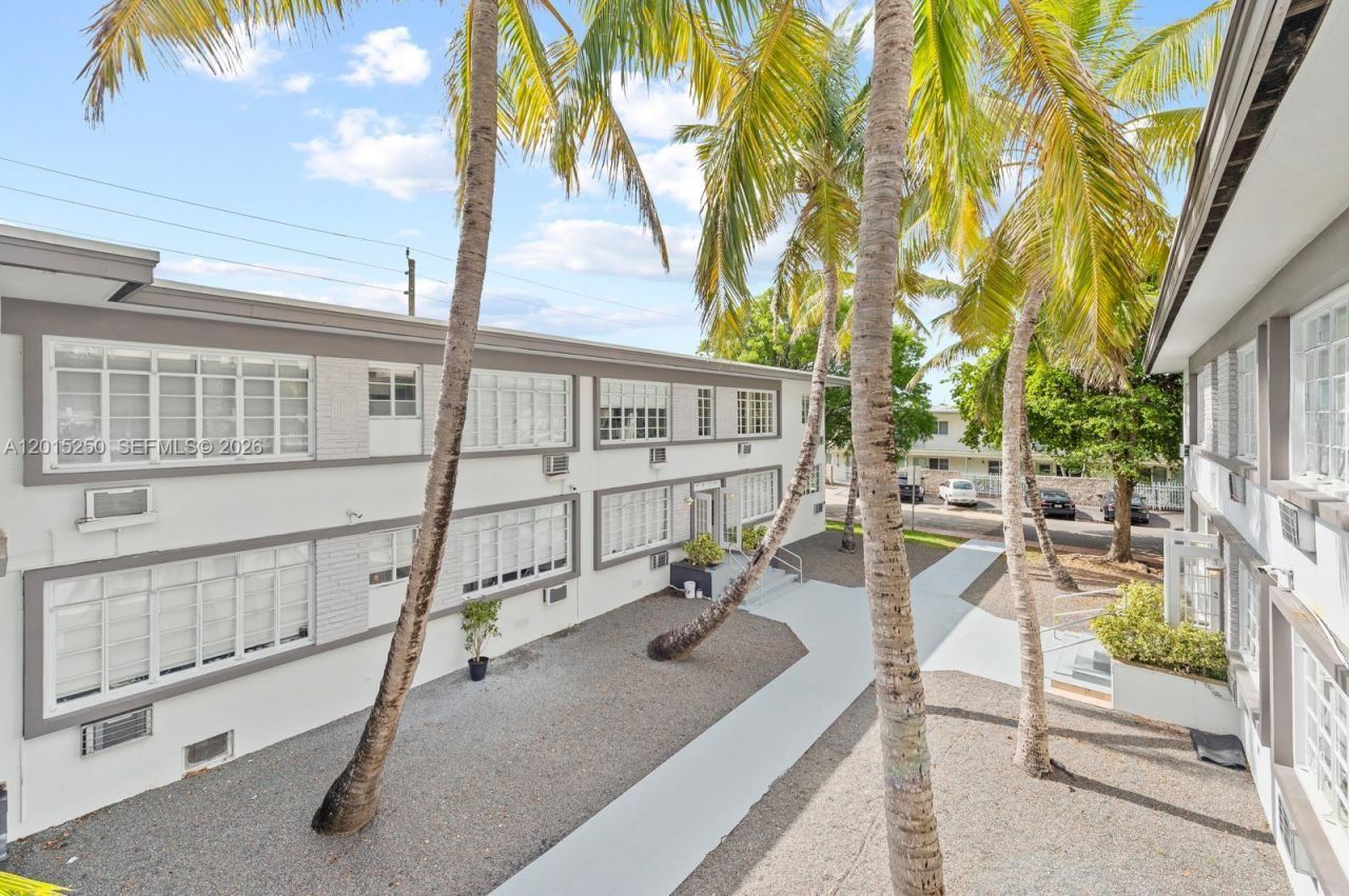 301 86th St, Unit 1, Miami Beach, FL 33141 Photo