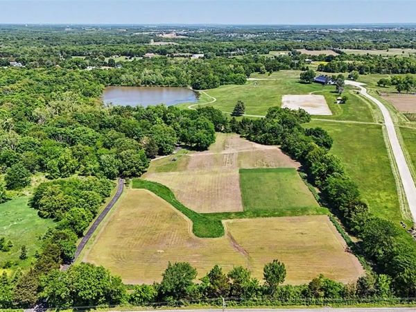 08 Benne Road, Defiance, MO 63341