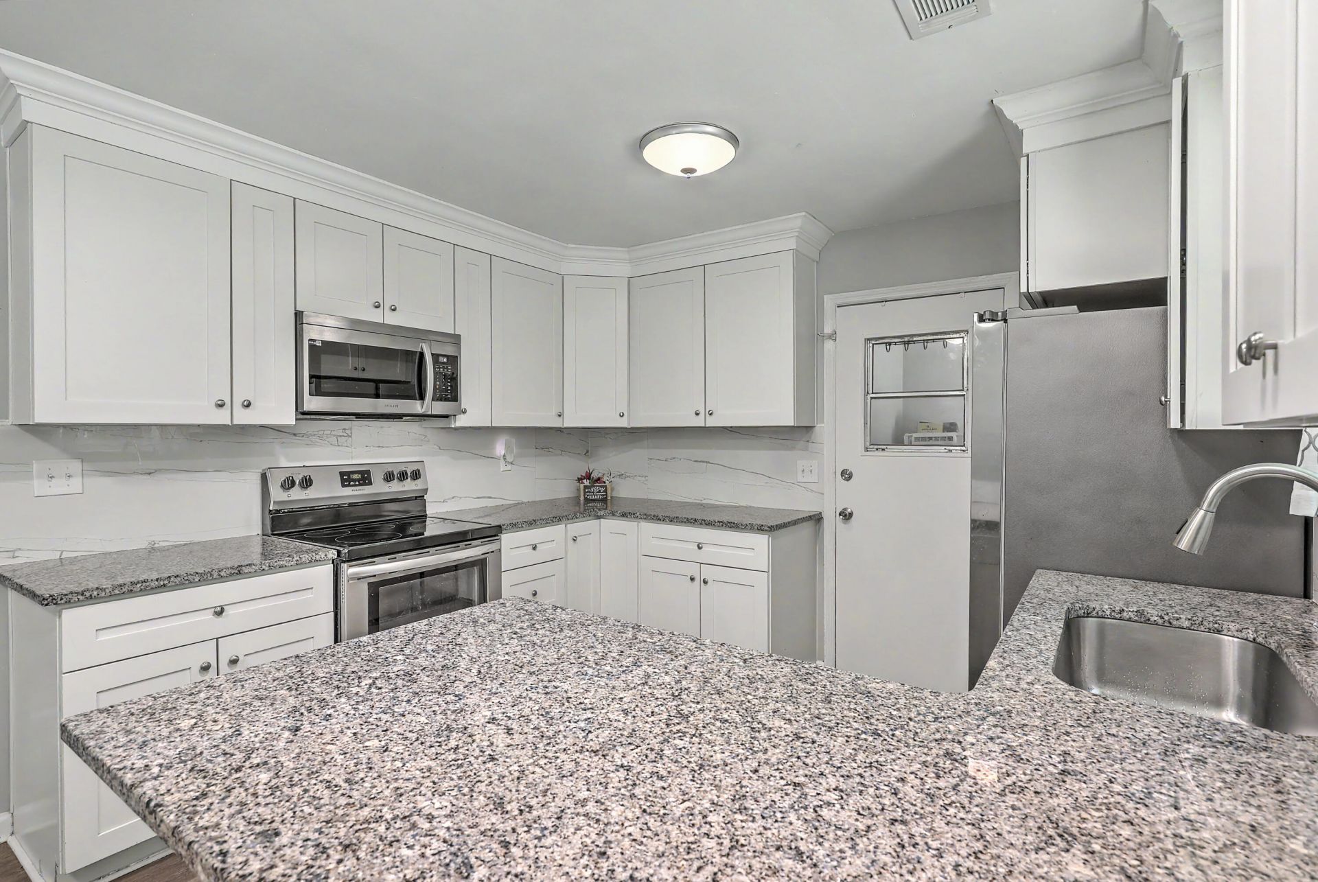 4421 Jenwood Street Photo 14