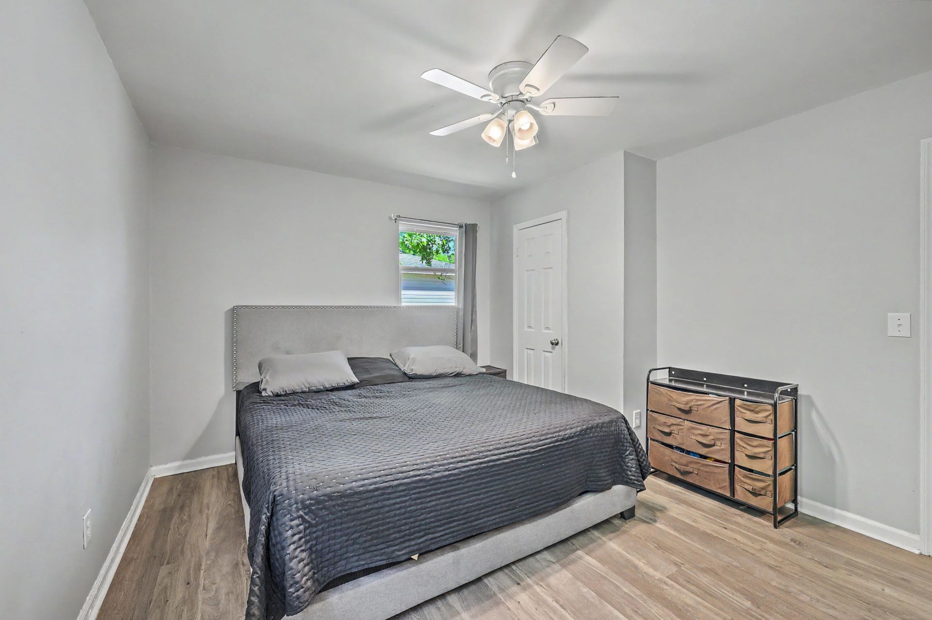 4421 Jenwood Street Photo 16