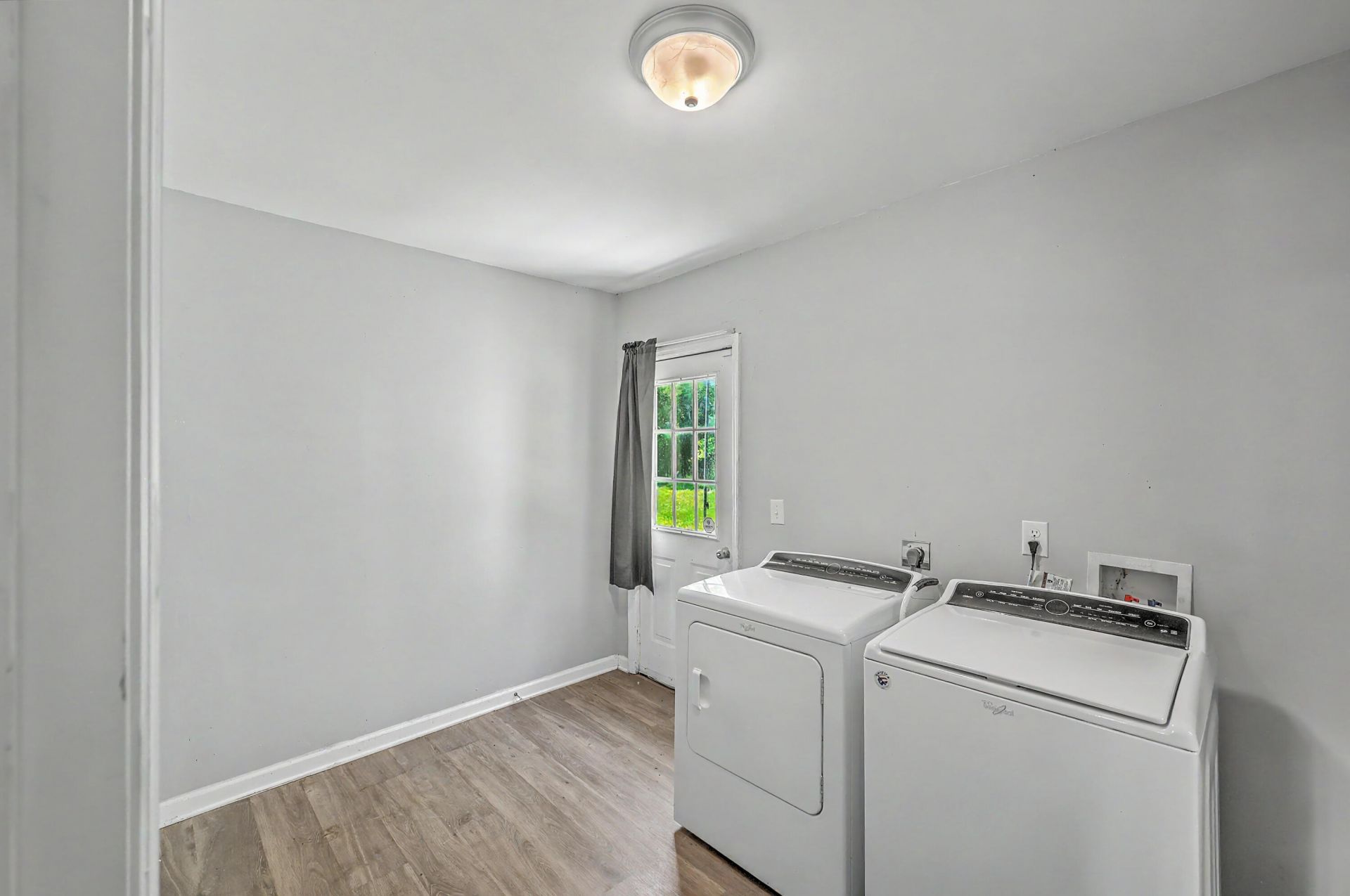 4421 Jenwood Street Photo 24