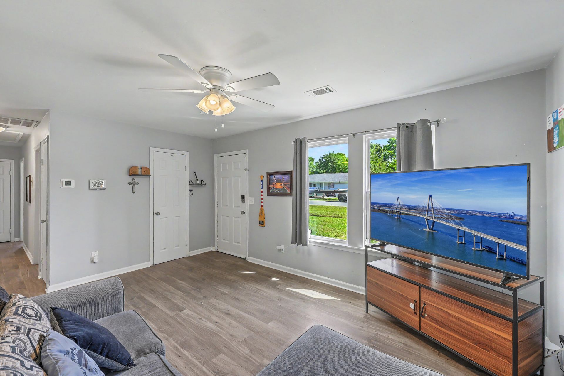 4421 Jenwood Street Photo 8