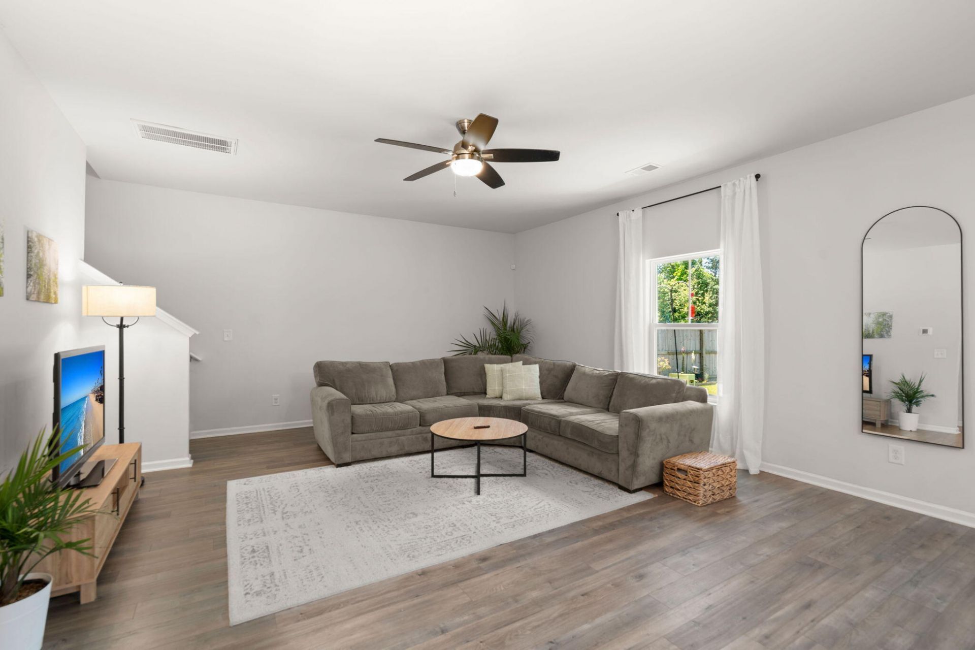 287 Firewheel Court Photo 13