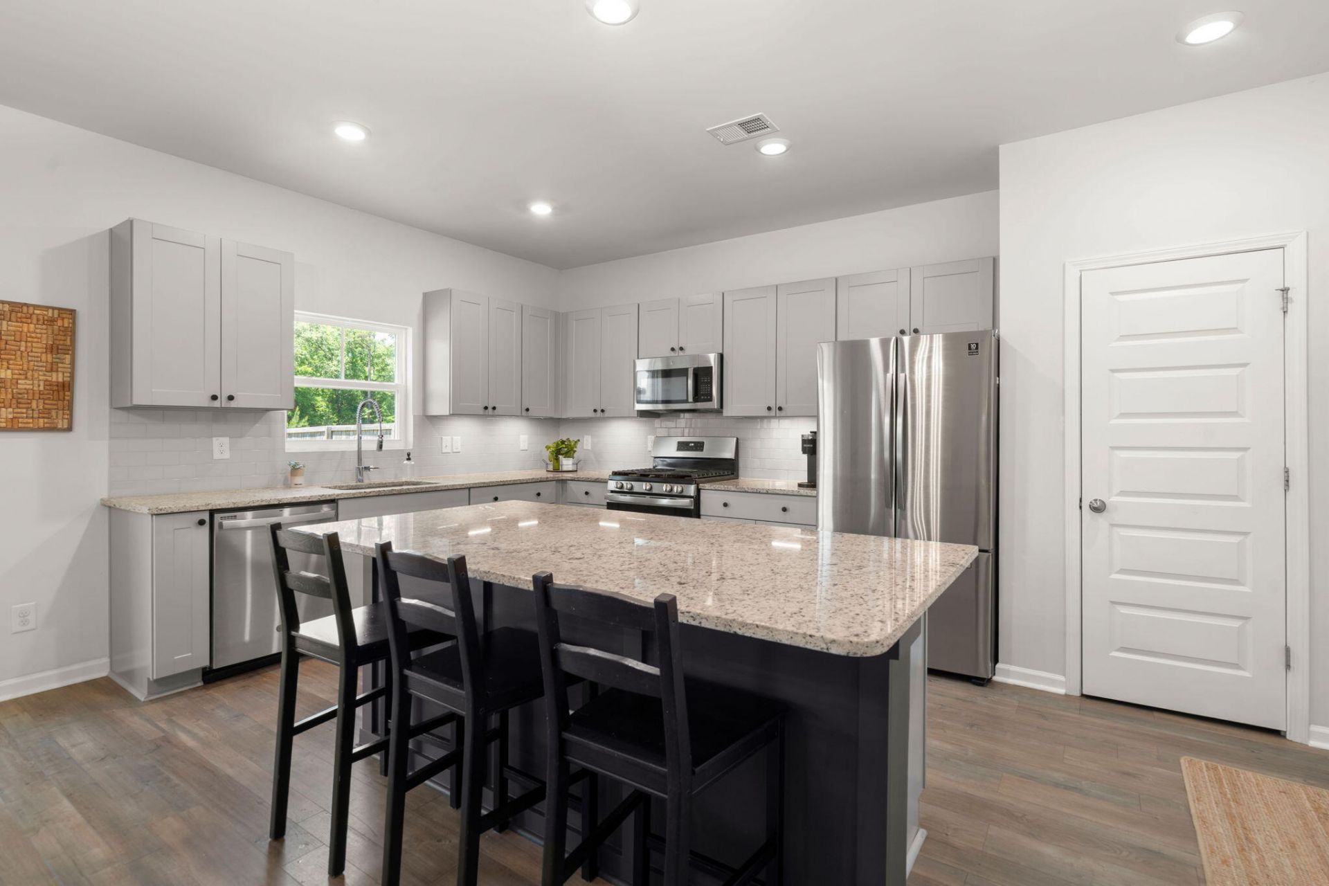 287 Firewheel Court Photo 17