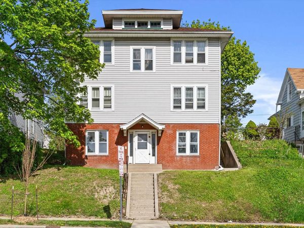 2016 Kinzie AVENUE, Racine, WI 53405