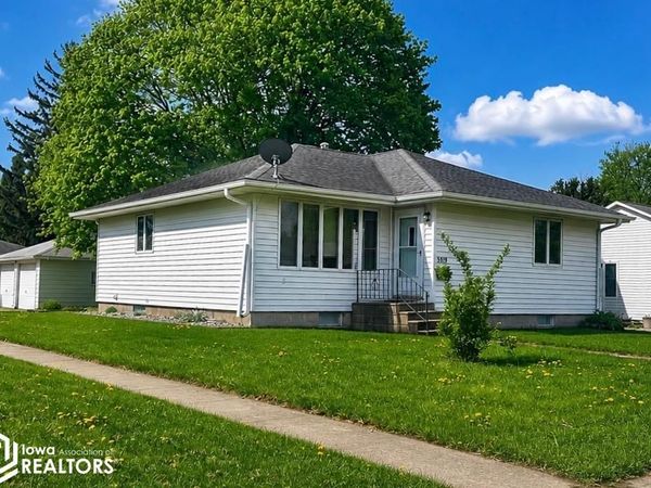 509 SW 2nd Street SW, Britt, IA 50423