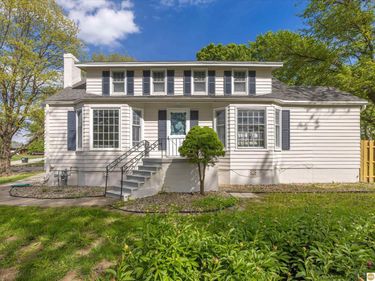 505 Beverly Drive , Omaha, NE 68114