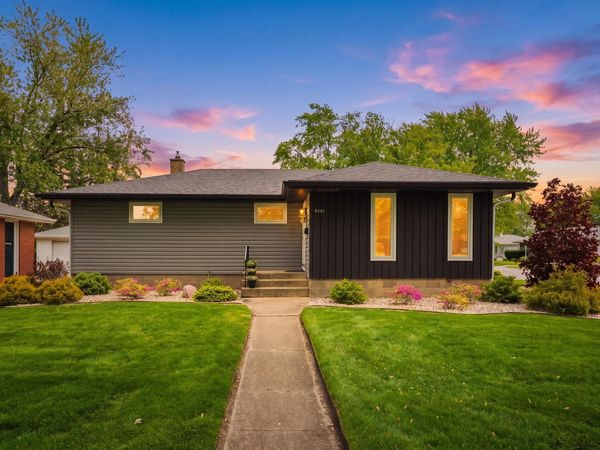 9247 Cottage Grove Avenue, Highland, IN 46322