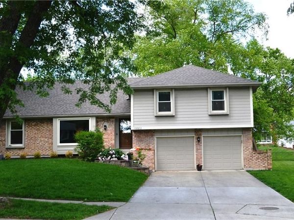 10002 W 98th Terrace, Overland Park, KS 66212