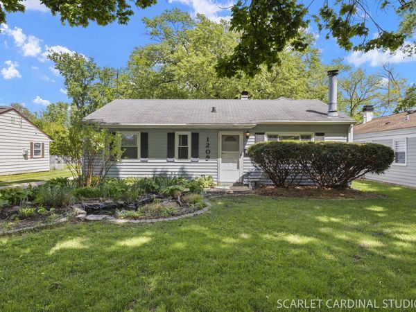 1209 Fischer Street , Wheaton, IL 60189