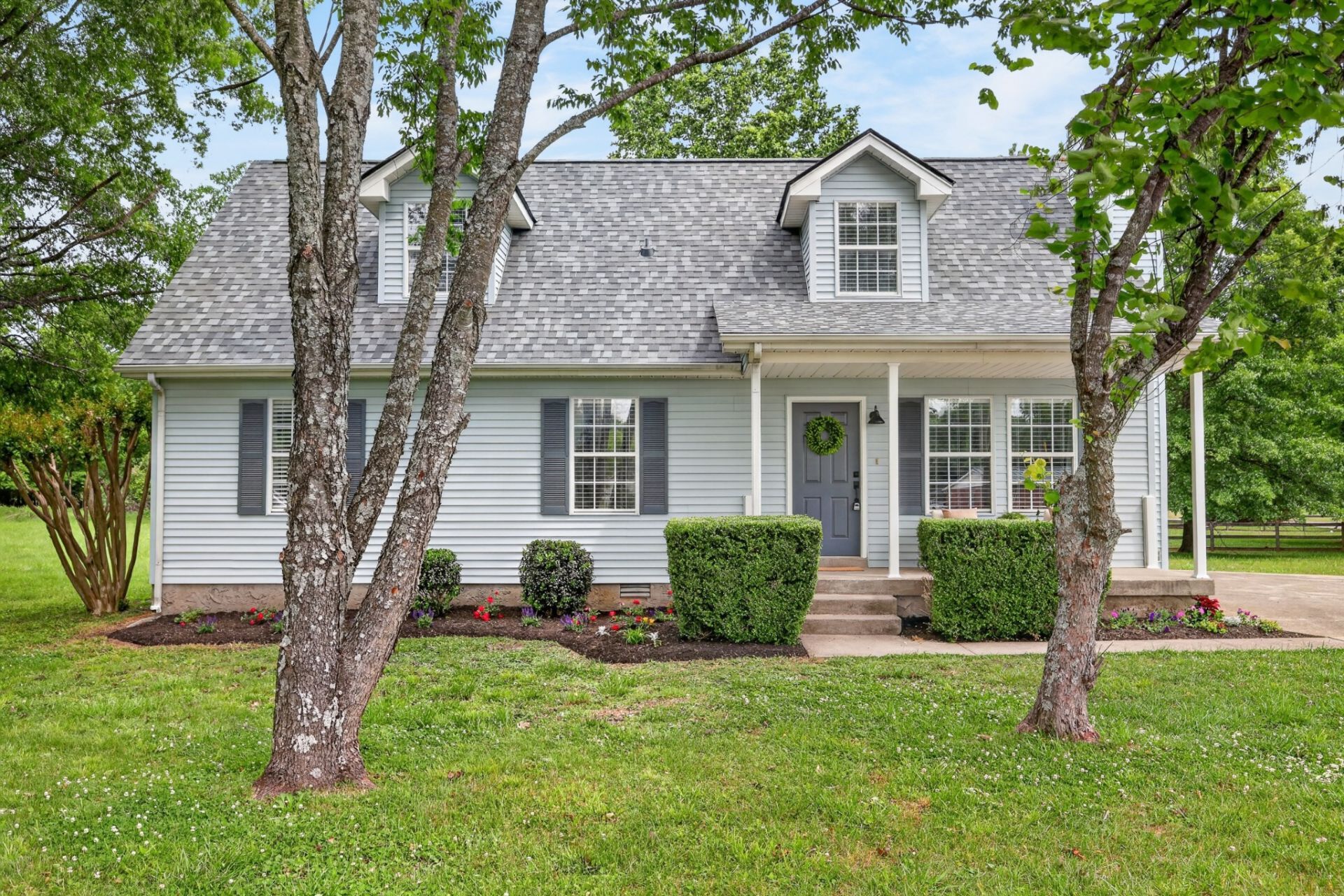 165 Sweetgum Dr, La Vergne, TN 37086 Main Photo