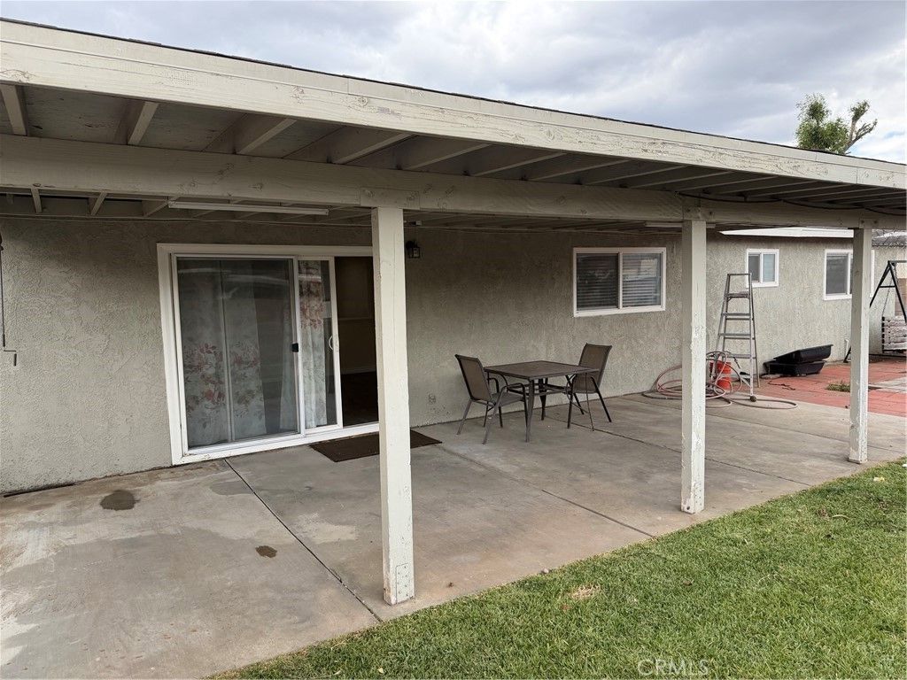 18147 Gregory, Bloomington, CA 92316 Main Photo