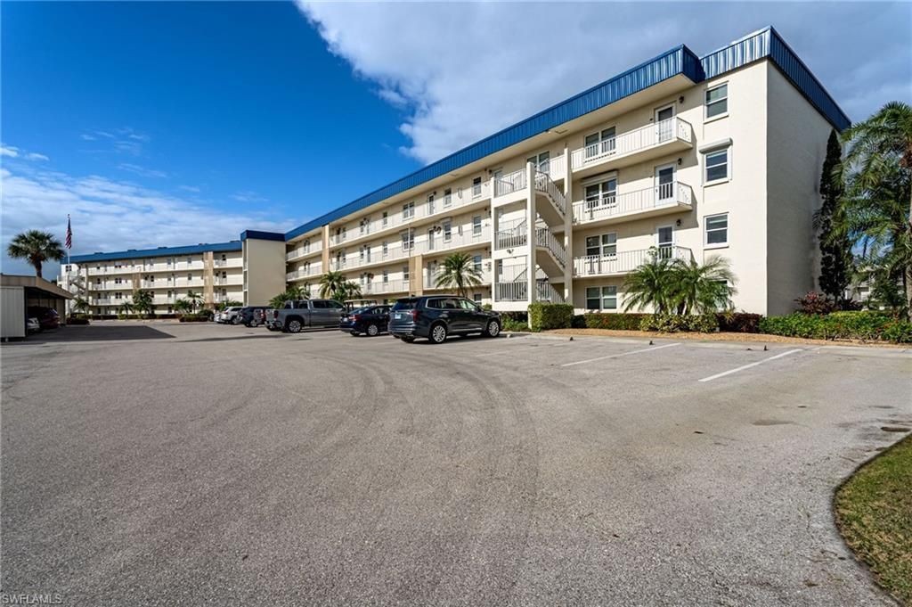 6220 Augusta Dr, Unit 408, Fort Myers, FL 33907 Photo
