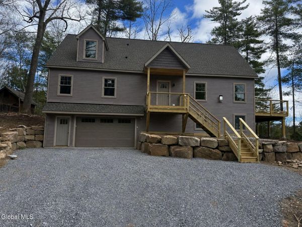 6 Middle Road, Lake George, NY 12845