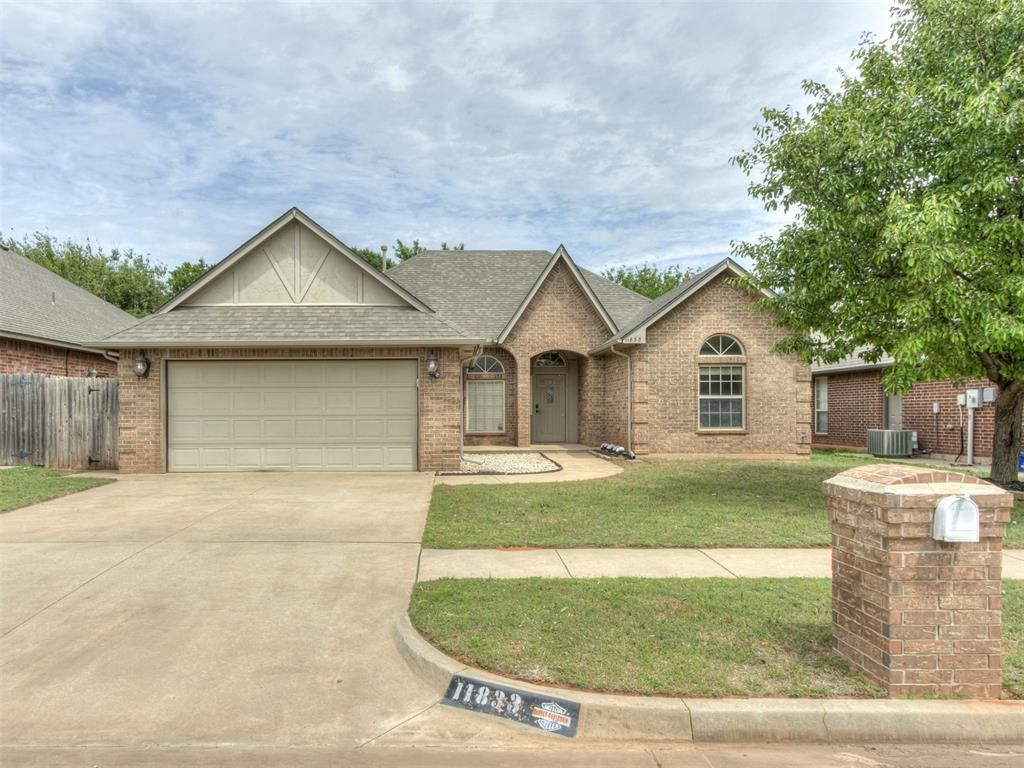 11833 SW 17th Street, Yukon, OK 73099 Main Photo
