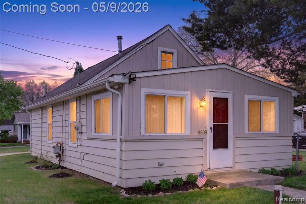 9809 Mandon Road, White Lake Township, MI 48386 Main Photo