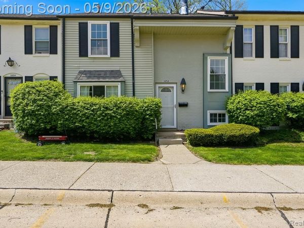 3252 Bolgos Circle, Ann Arbor, MI 48105