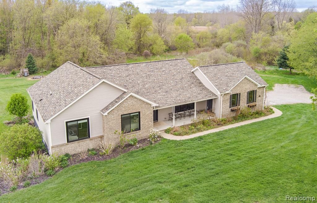 1263 N Baldwin Road, Brandon Township, MI 48371 Main Photo