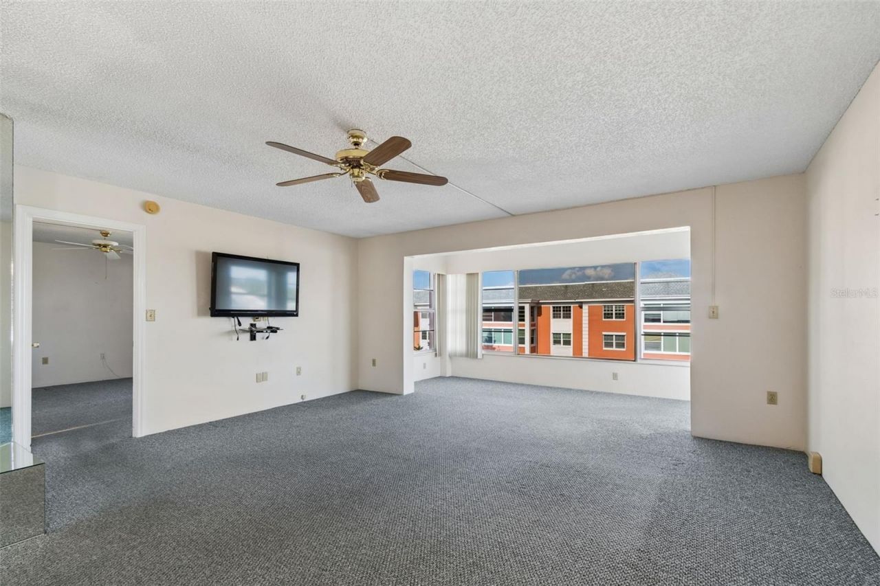 6960 20th Avenue N, Unit 501, Saint Petersburg, FL 33710 Photo