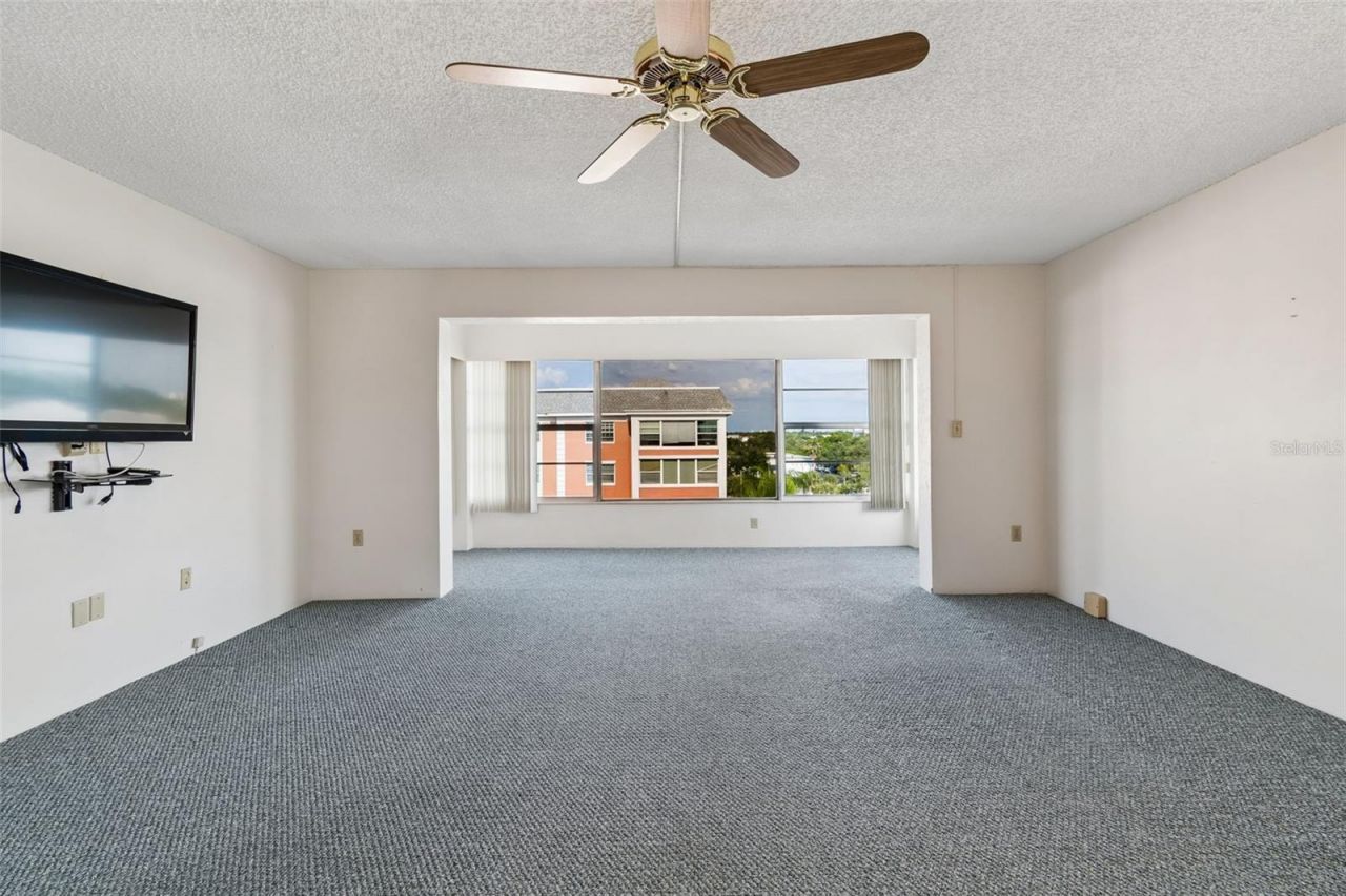 6960 20th Avenue N, Unit 501, Saint Petersburg, FL 33710 Photo