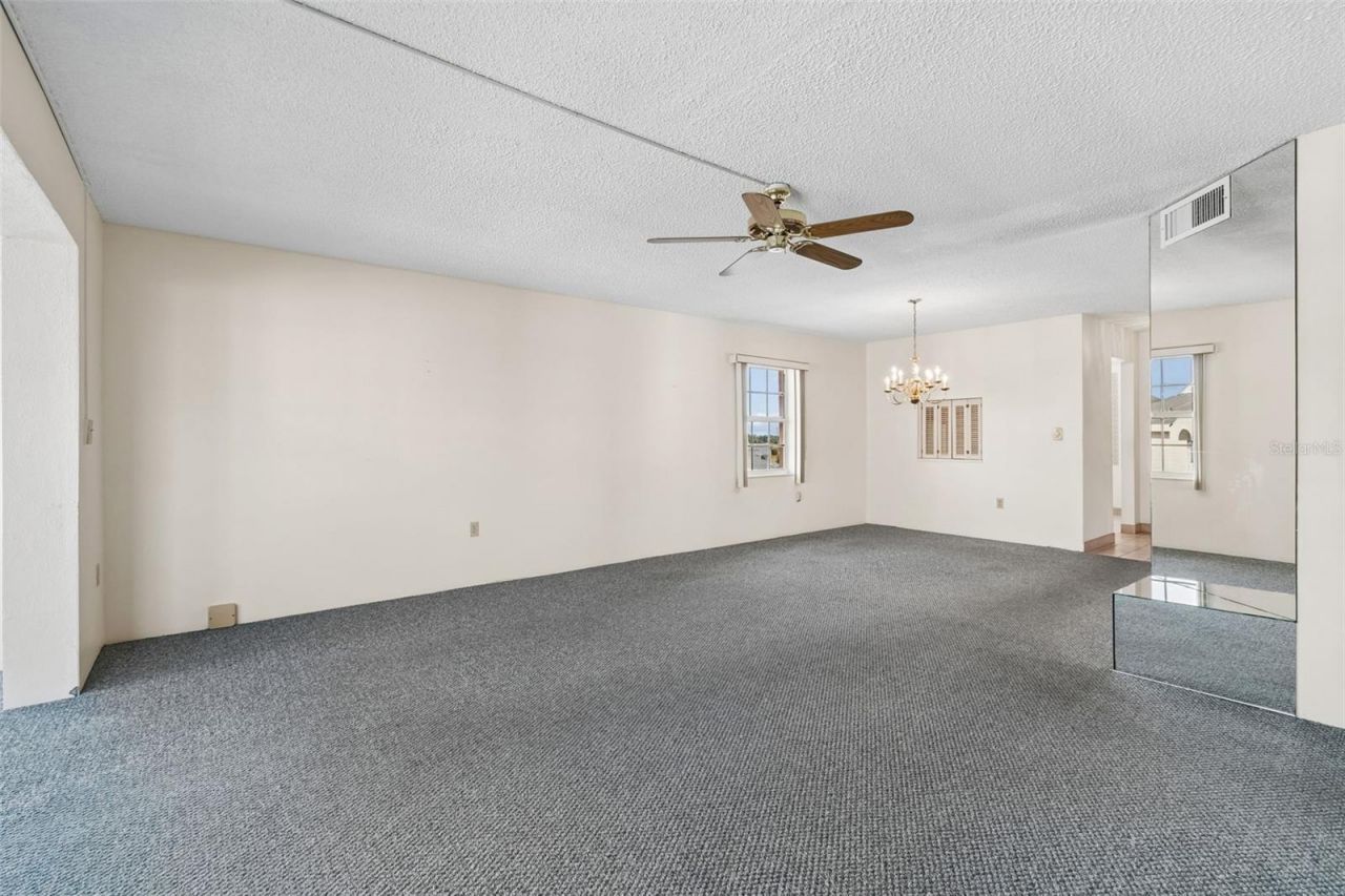 6960 20th Avenue N, Unit 501, Saint Petersburg, FL 33710 Photo