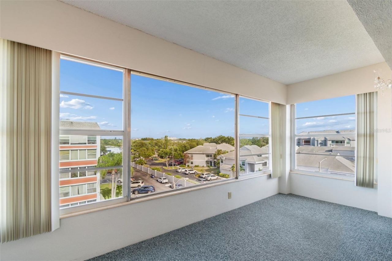 6960 20th Avenue N, Unit 501, Saint Petersburg, FL 33710 Photo