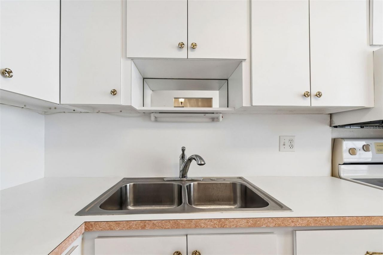 6960 20th Avenue N, Unit 501, Saint Petersburg, FL 33710 Photo