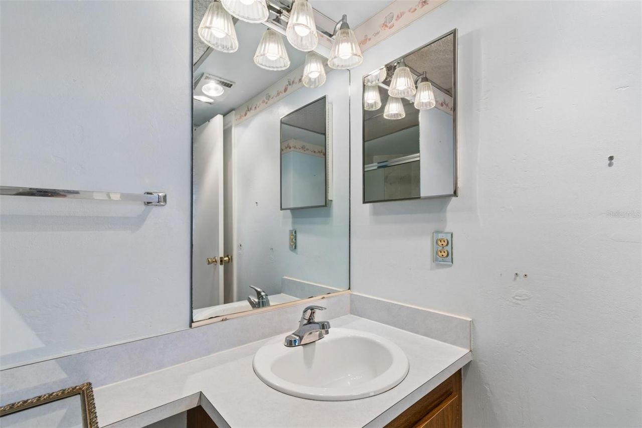 6960 20th Avenue N, Unit 501, Saint Petersburg, FL 33710 Photo