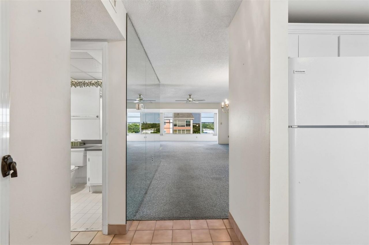 6960 20th Avenue N, Unit 501, Saint Petersburg, FL 33710 Photo