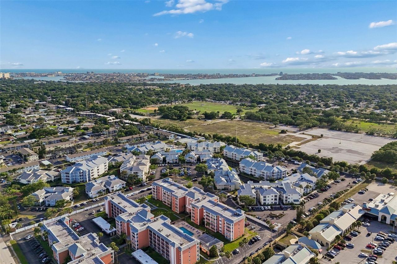 6960 20th Avenue N, Unit 501, Saint Petersburg, FL 33710 Photo