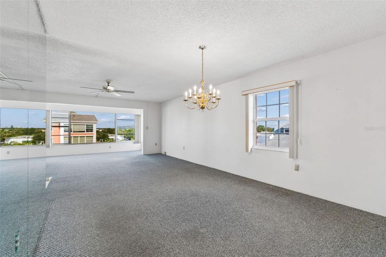 6960 20th Avenue N, Unit 501, Saint Petersburg, FL 33710 Photo