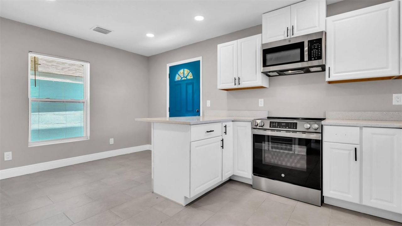 2651 1/2 2nd Avenue S, Saint Petersburg, FL 33712 Photo