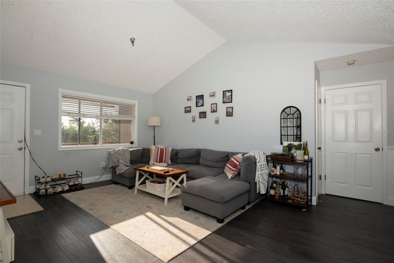 10263 Gandy Boulevard N, Unit 2202, Saint Petersburg, FL 33702 Photo