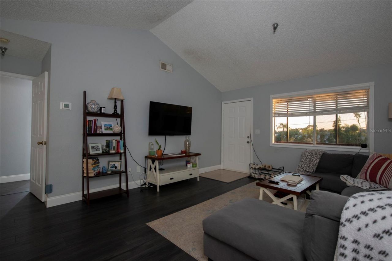 10263 Gandy Boulevard N, Unit 2202, Saint Petersburg, FL 33702 Photo