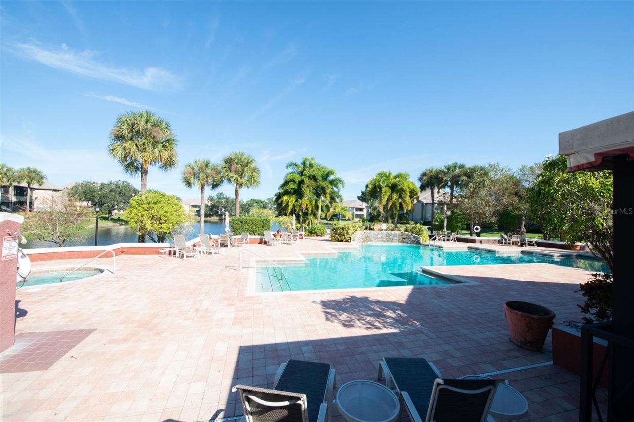 10263 Gandy Boulevard N, Unit 2202, Saint Petersburg, FL 33702 Photo