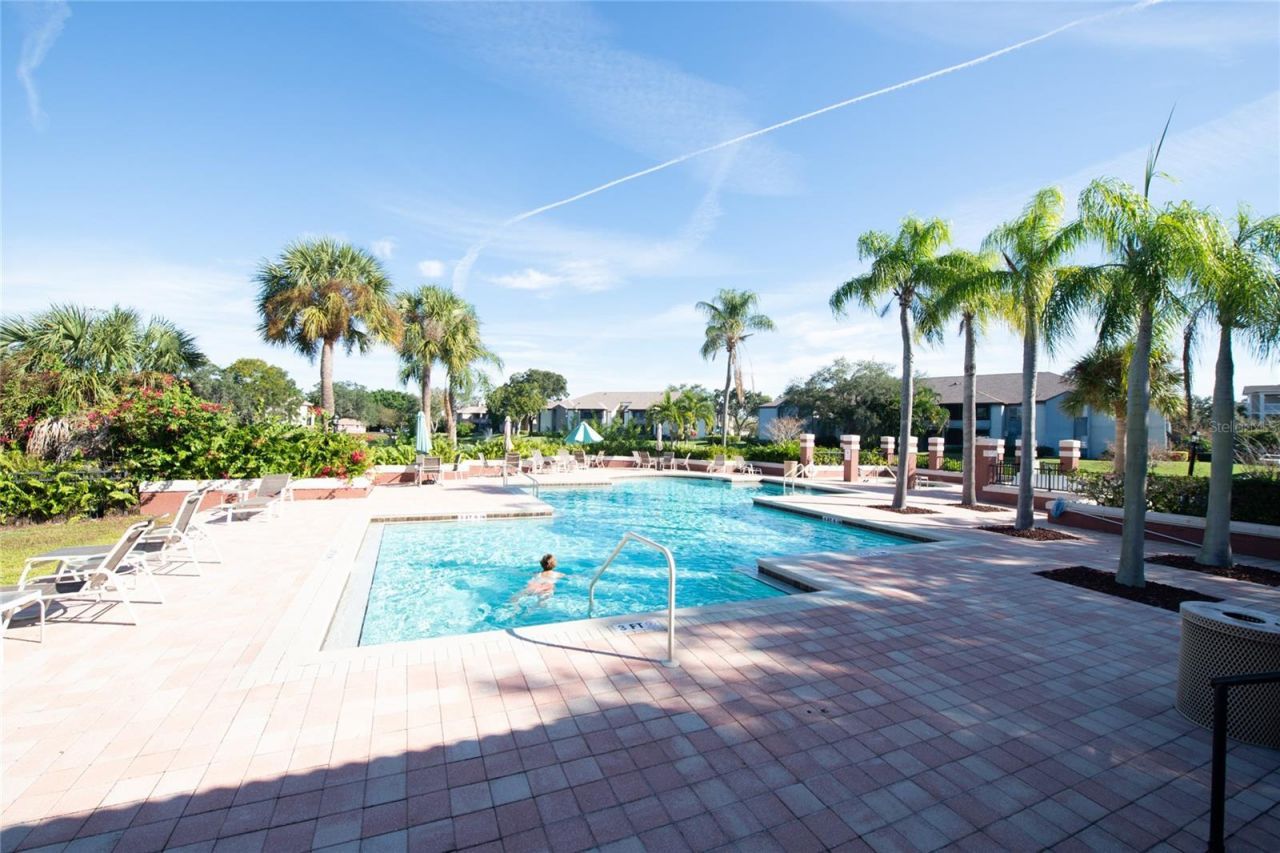 10263 Gandy Boulevard N, Unit 2202, Saint Petersburg, FL 33702 Photo