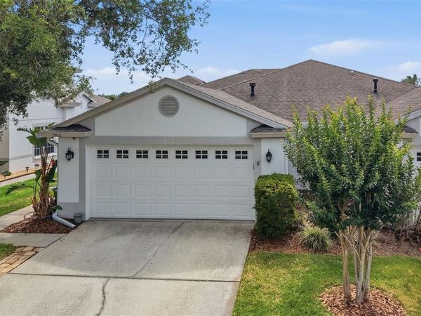 1902 ECHO POND PLACE , WESLEY CHAPEL, FL 33543