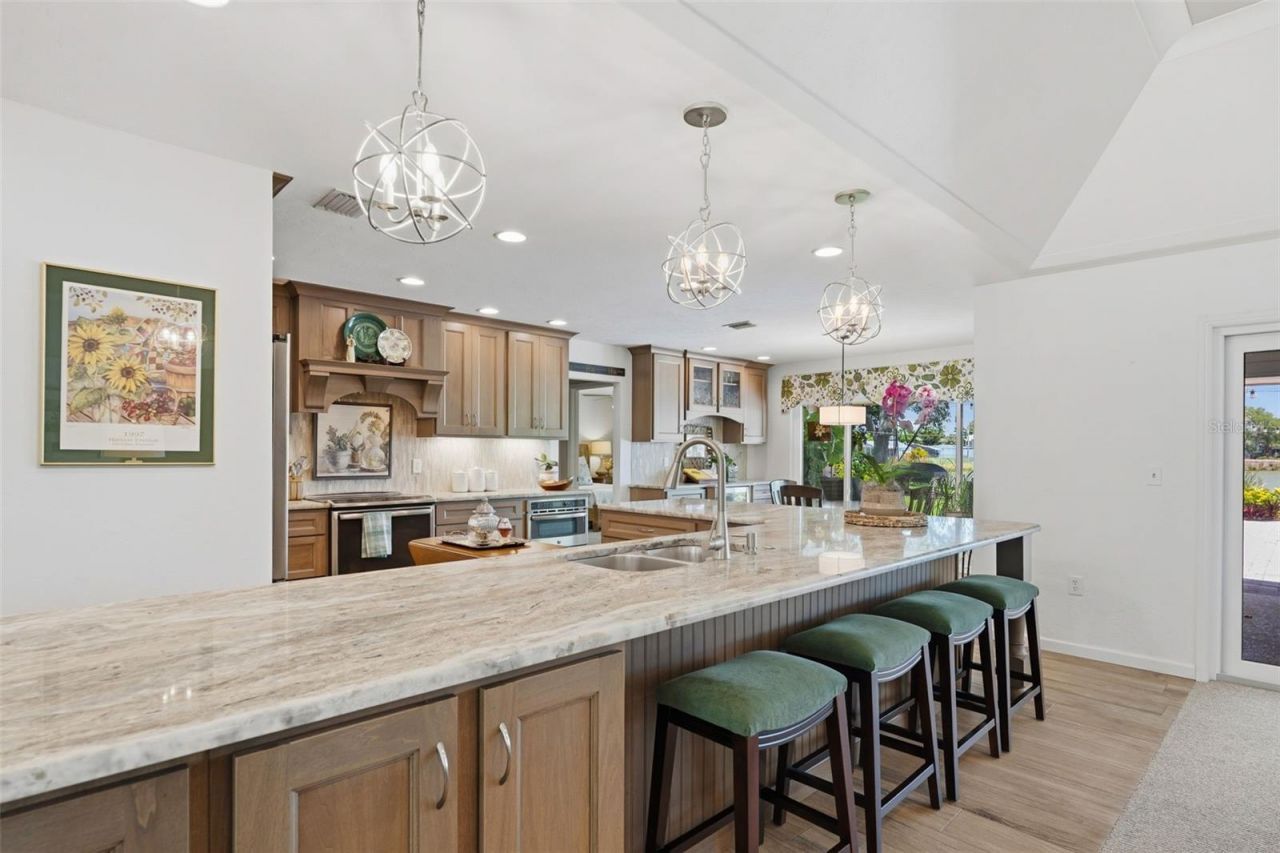 2211 50th Street W, Bradenton, FL 34209 Photo