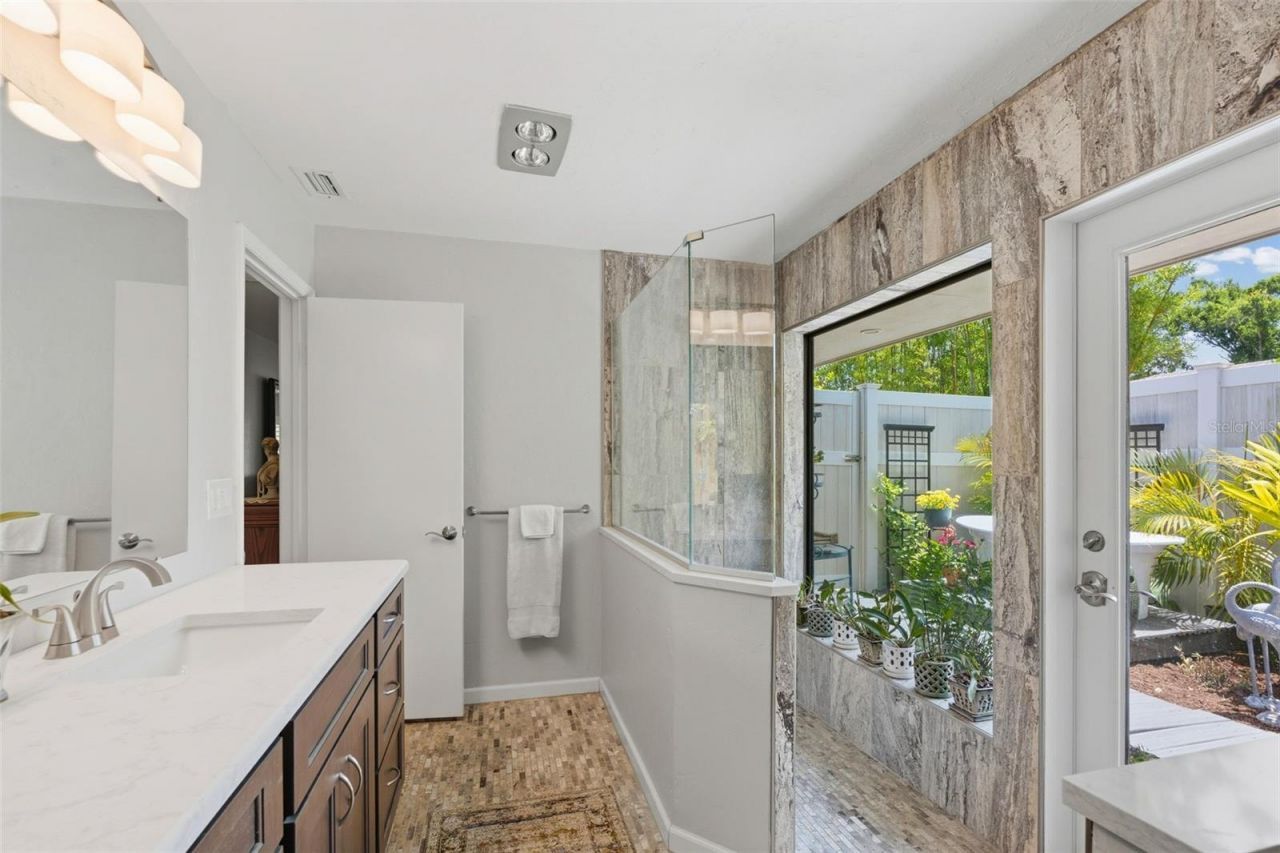 2211 50th Street W, Bradenton, FL 34209 Photo
